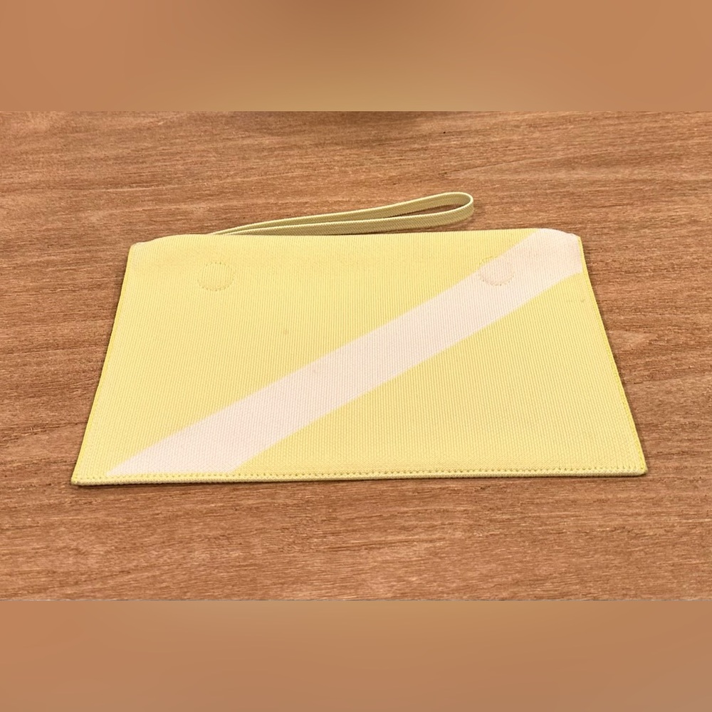 Rothy’s Light Lime Essential Pouch - used condition.